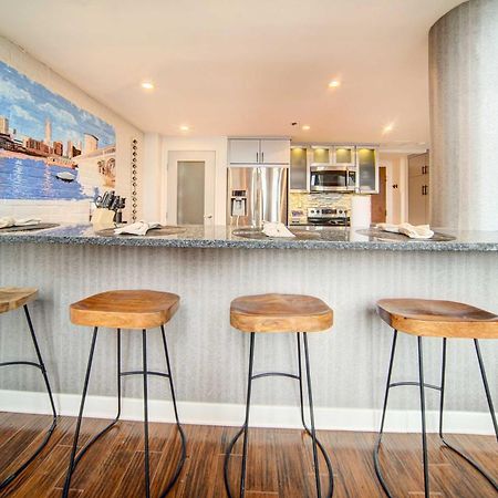 Waterfront Cleveland Apt About 1 Mi To Downtown 외부 사진