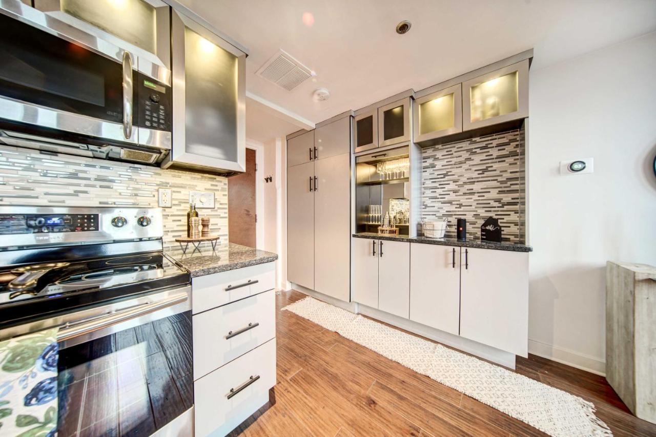 Waterfront Cleveland Apt About 1 Mi To Downtown 외부 사진